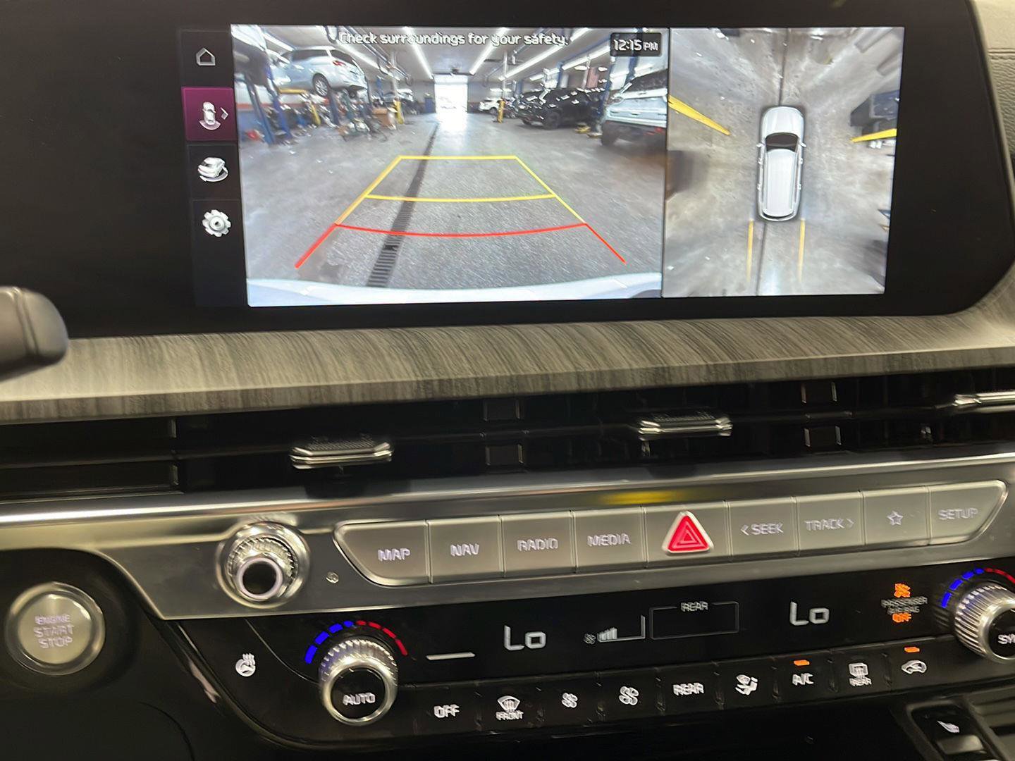 Used 2024 Kia Telluride SX Prestige w/ Towing Package AWD/4WD image 17