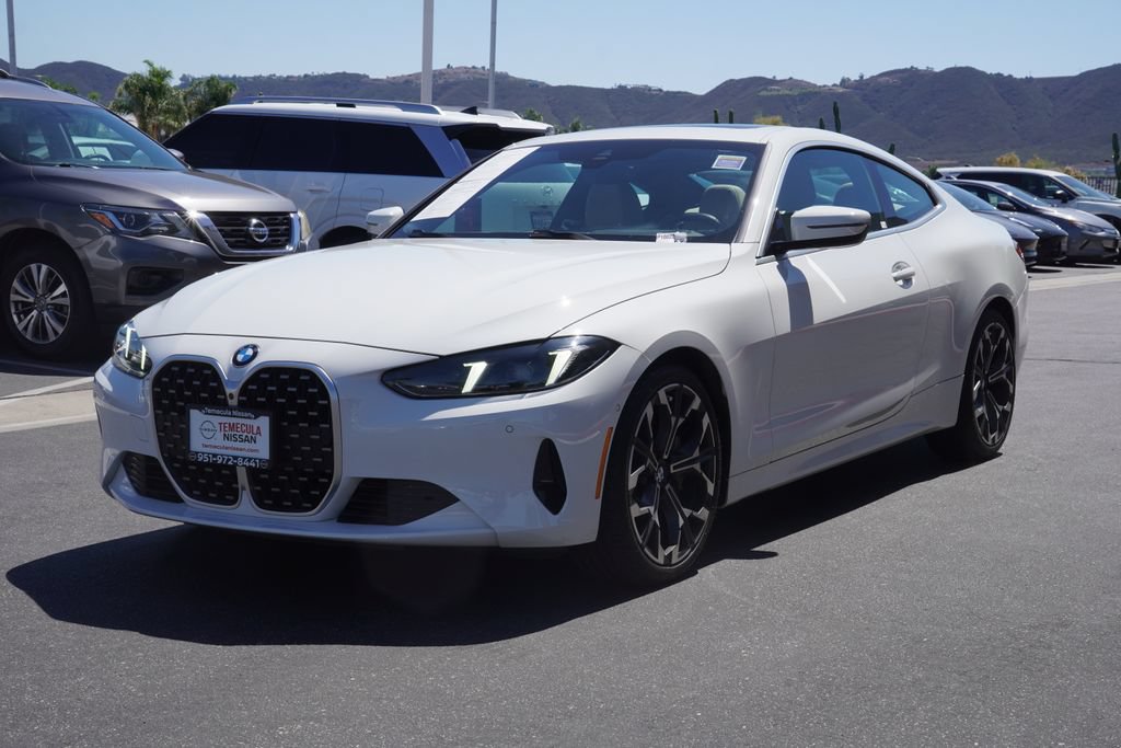 Used 2025 BMW 430i Coupe w/ Premium Package RWD image 8
