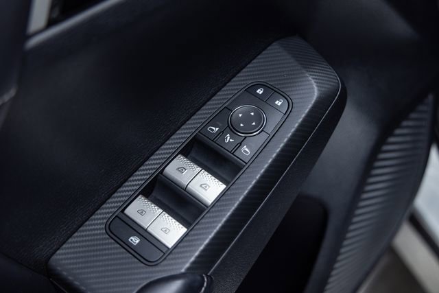 Used 2024 Mitsubishi Outlander image 12