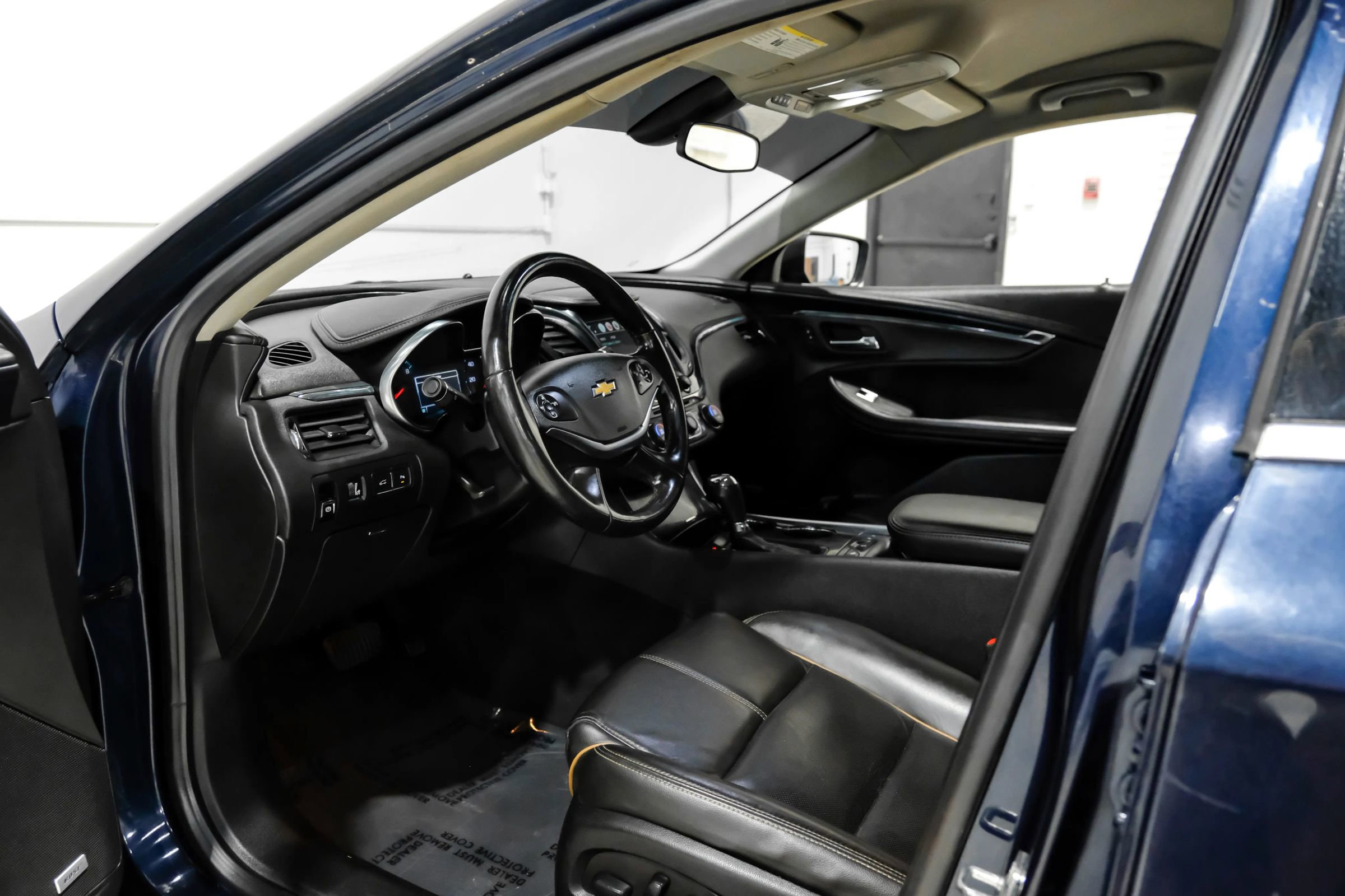 Used 2019 Chevrolet Impala Premier FWD image 13