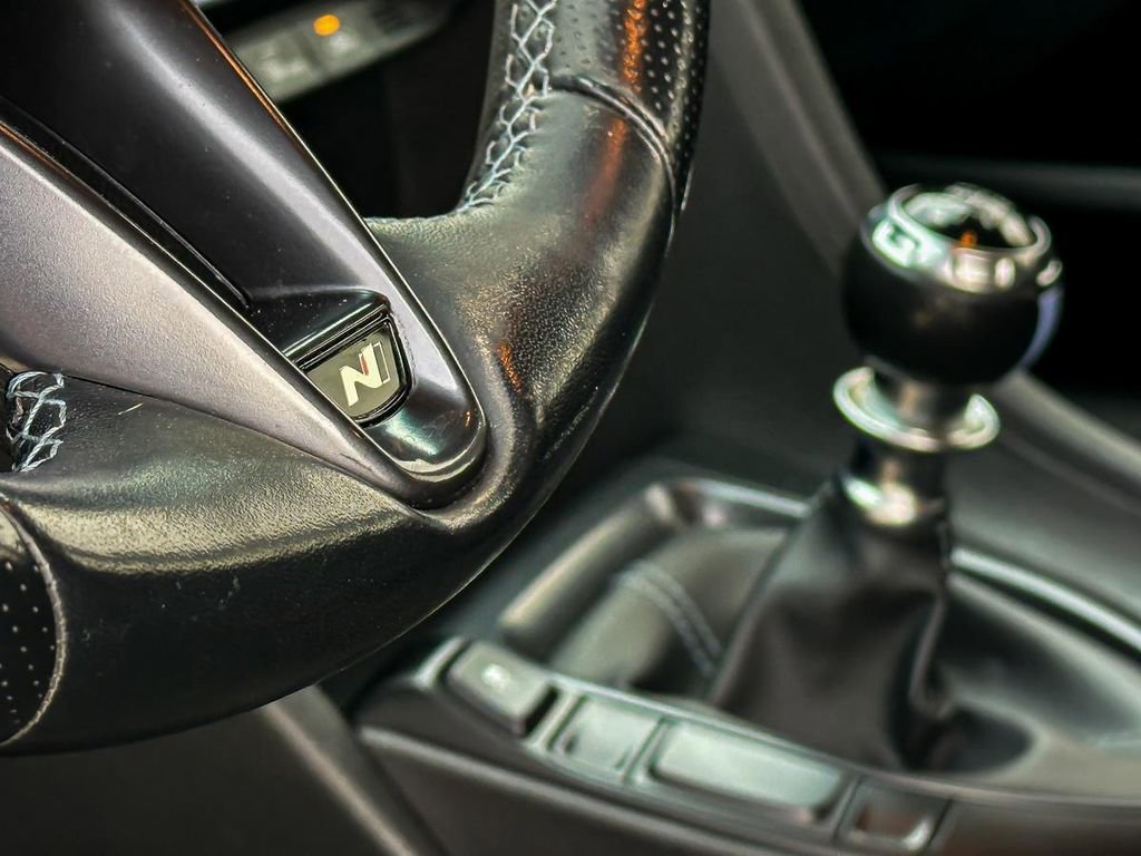 Used 2019 Hyundai Veloster N N w/ Performance Package image 18