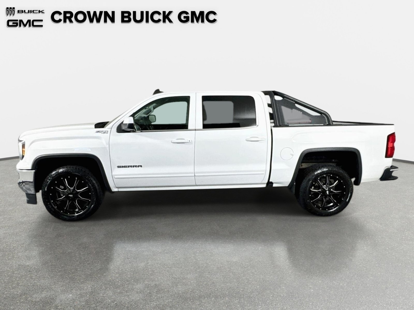 Certified 2018 GMC Sierra 1500 SLE w/ Suspension Package, Off-Road AWD/4WD image 8