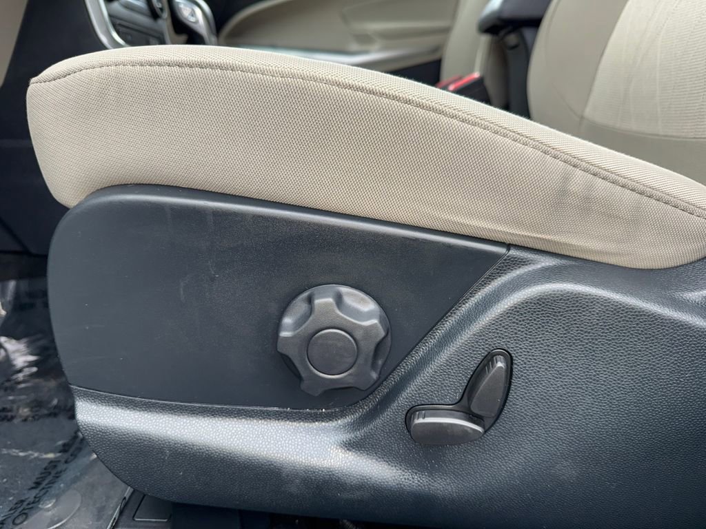 Used 2018 Ford EcoSport SE image 10