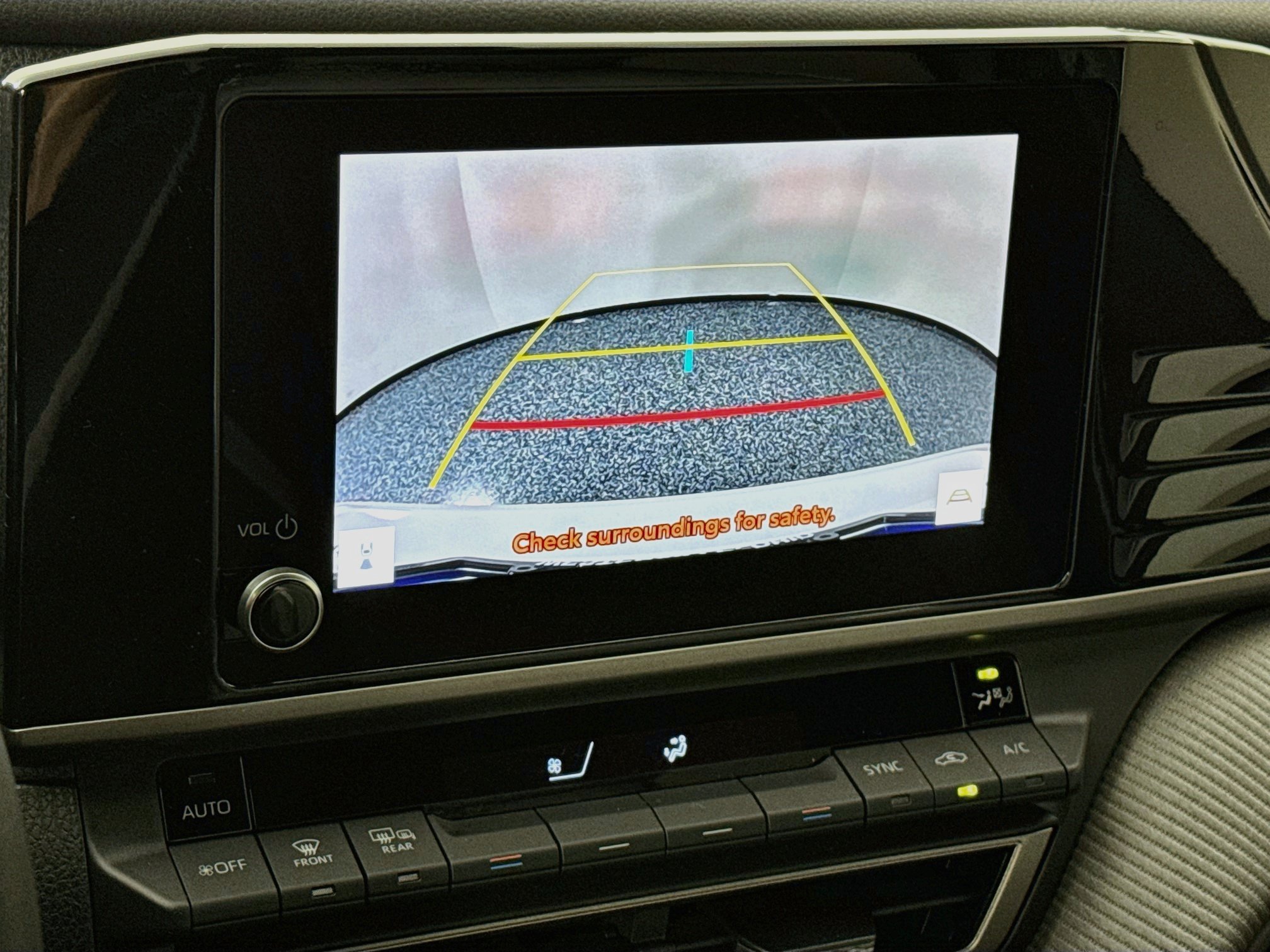 Used 2025 Toyota Camry SE AWD/4WD image 13