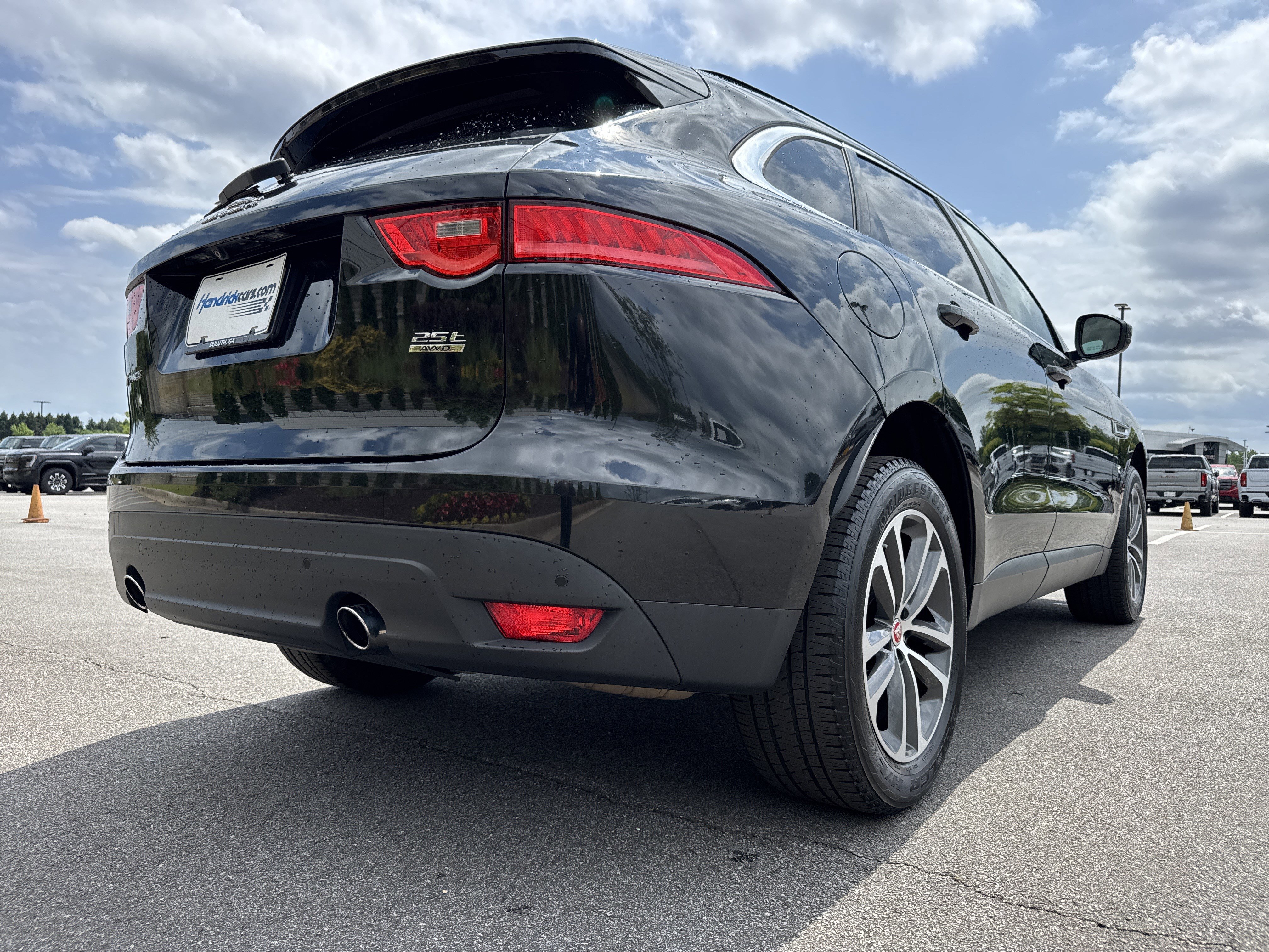 Used 2019 Jaguar F-PACE Premium AWD/4WD image 10