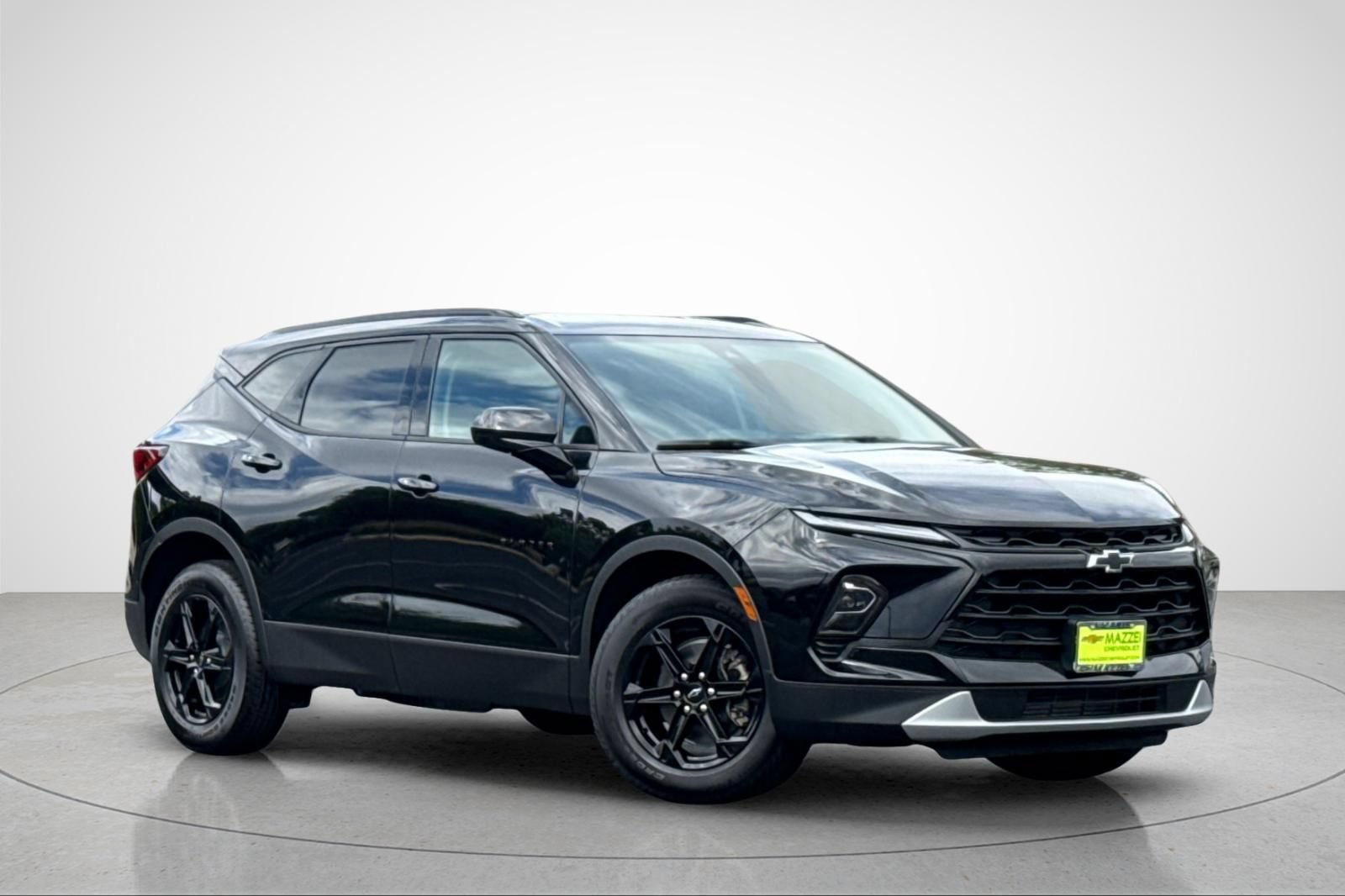 New 2026 Chevrolet Blazer LT w/ Convenience Package AWD/4WD image 2
