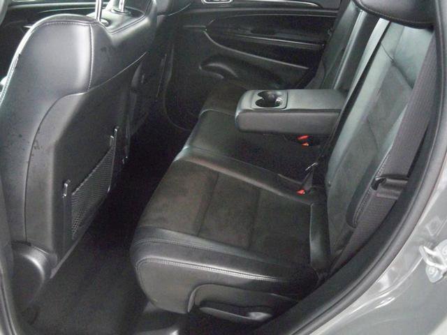 Used 2019 Jeep Grand Cherokee Altitude image 5