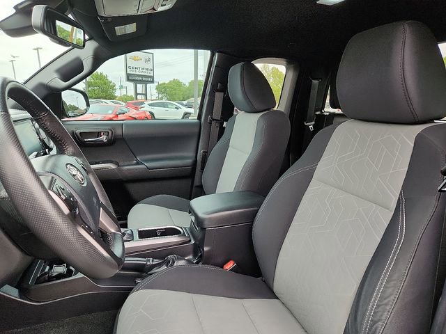 Used 2023 Toyota Tacoma TRD Sport w/ Technology Package RWD image 14