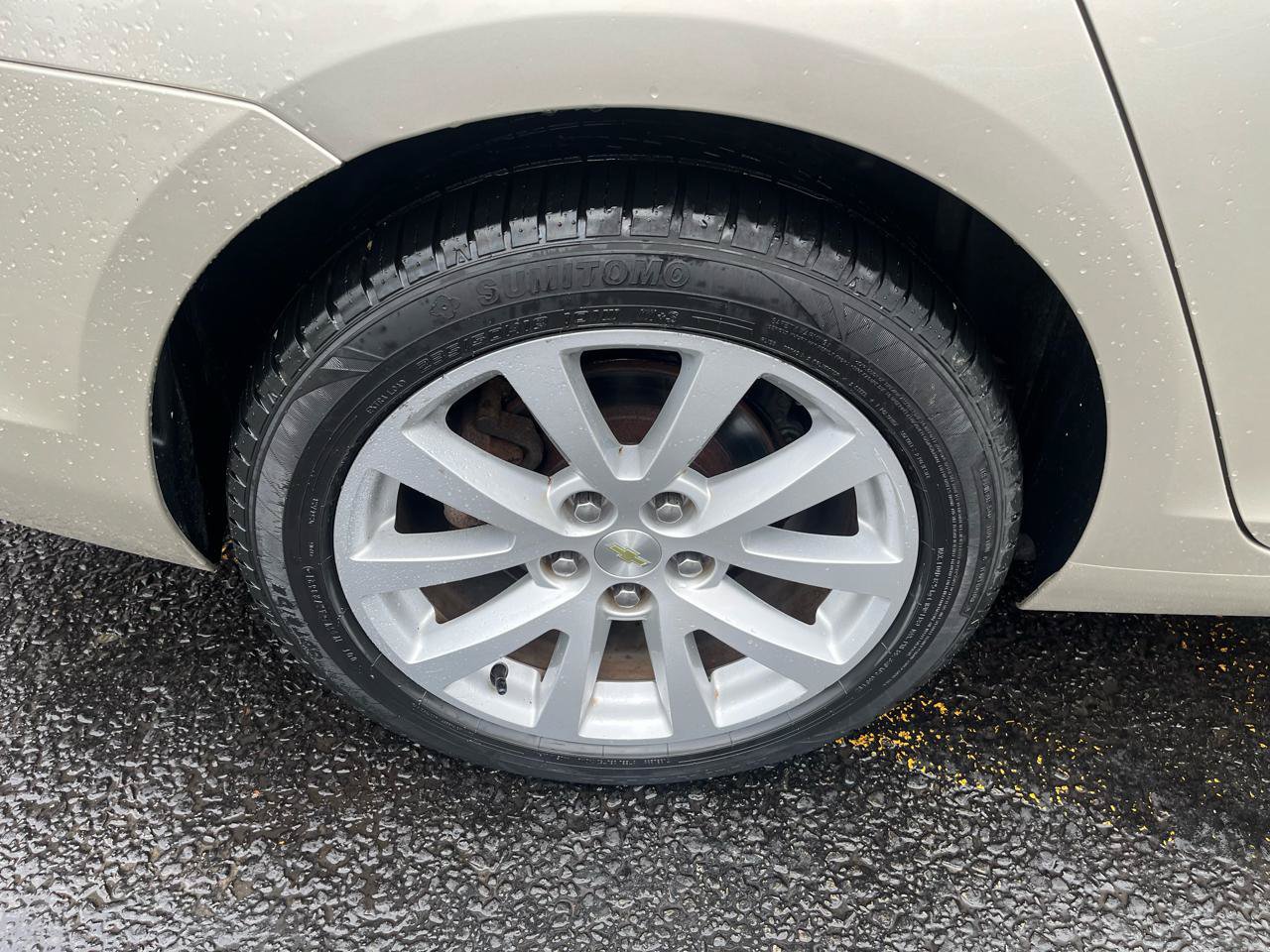 Used 2015 Chevrolet Malibu LT FWD image 14