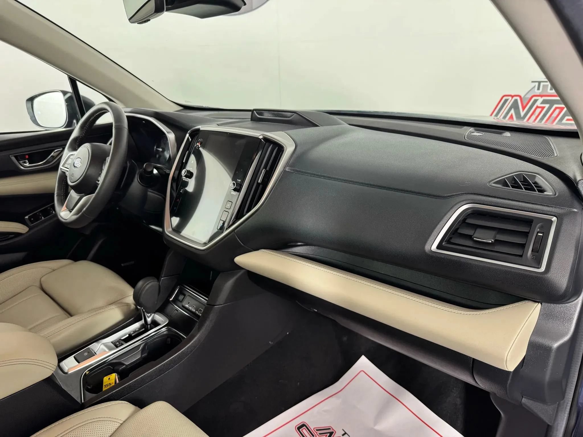 Used 2024 Subaru Ascent Limited w/ Technology Package AWD/4WD image 12