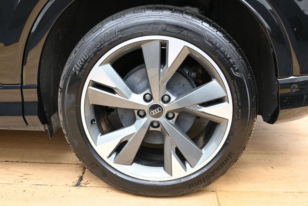 Used 2023 Audi Q4 e-tron Premium Plus AWD/4WD image 13