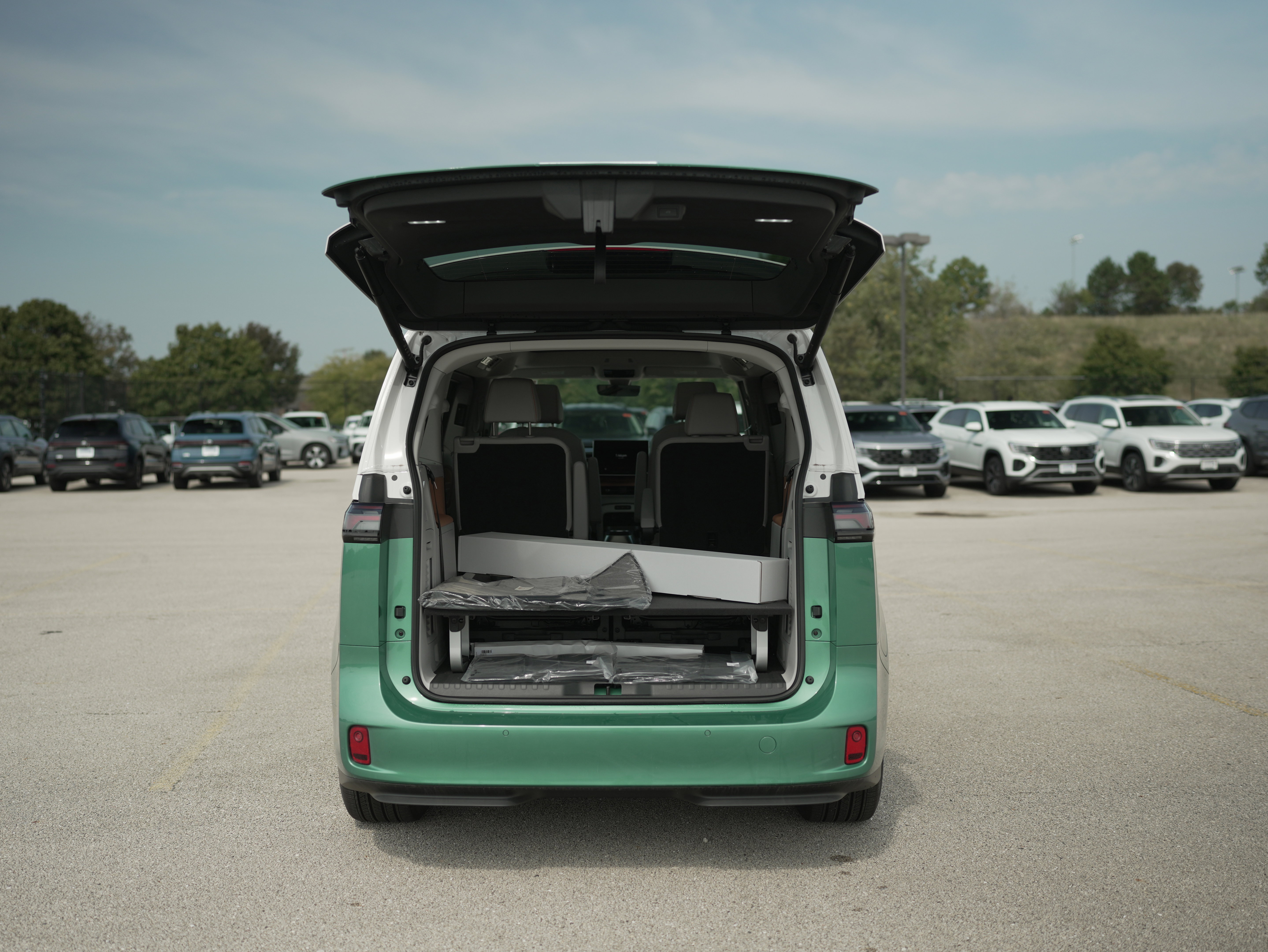 New 2025 Volkswagen ID. Buzz 1st Edition image 7