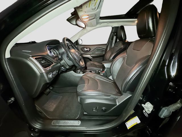 Used 2021 Jeep Cherokee Limited w/ Elite Package image 17