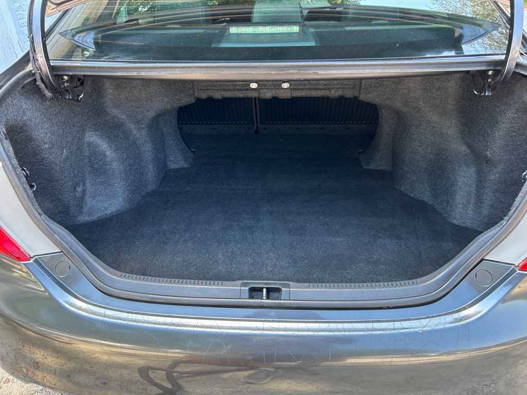 Used 2013 Toyota Camry SE FWD image 16