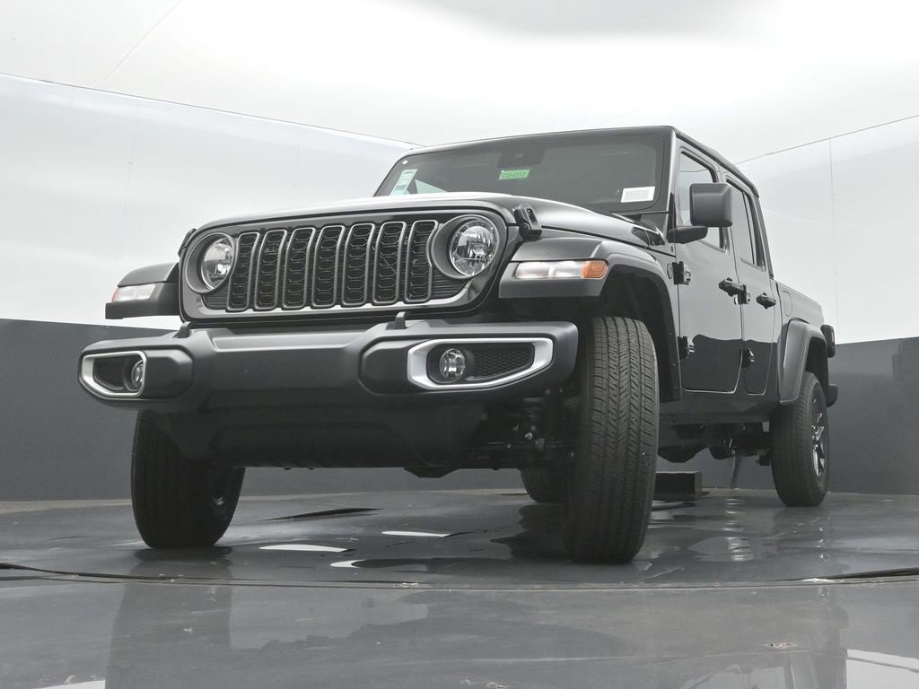 New 2025 Jeep Gladiator Sport image 10