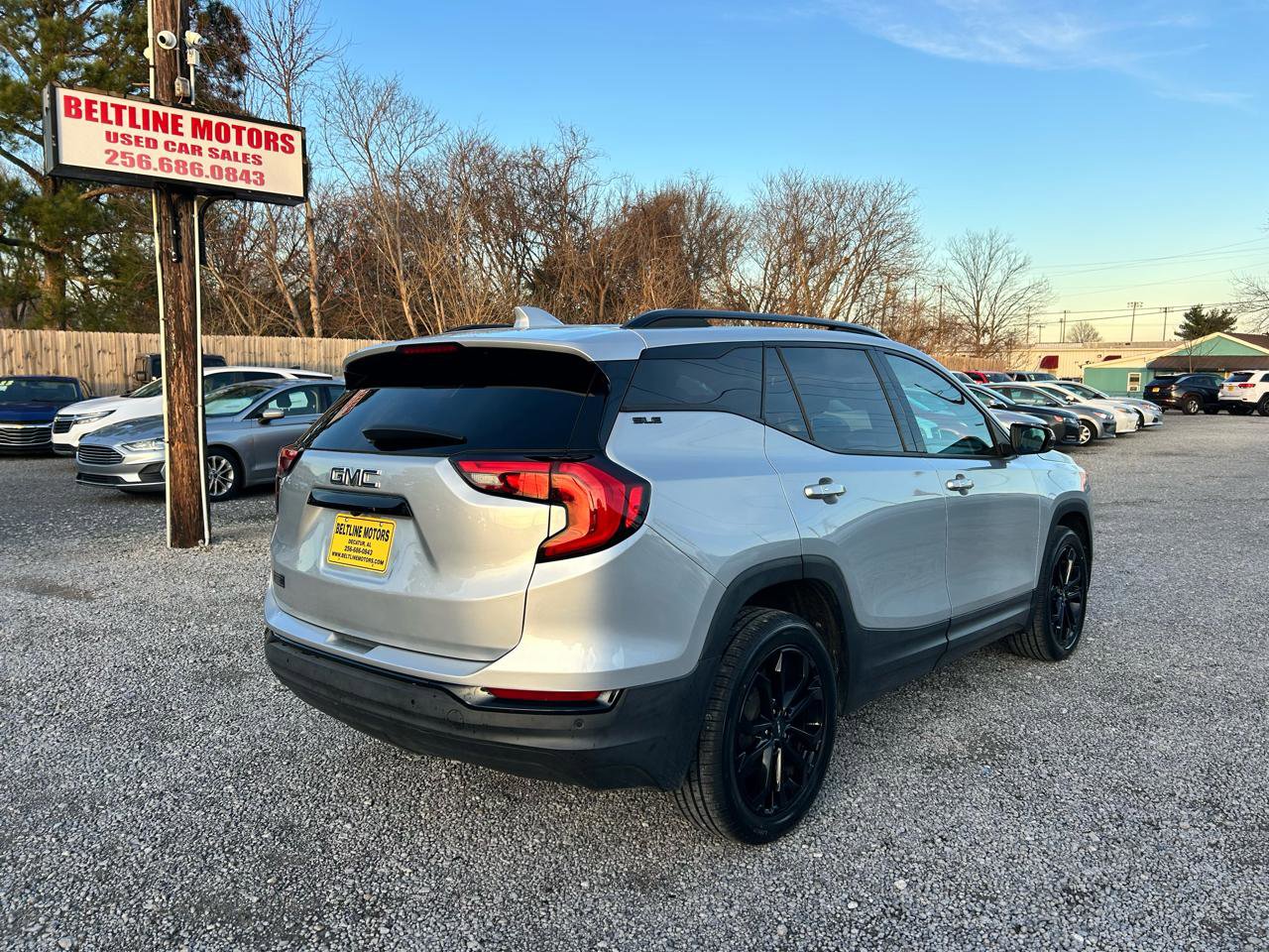 Used 2020 GMC Terrain SLE w/ Driver Convenience Package AWD/4WD image 2