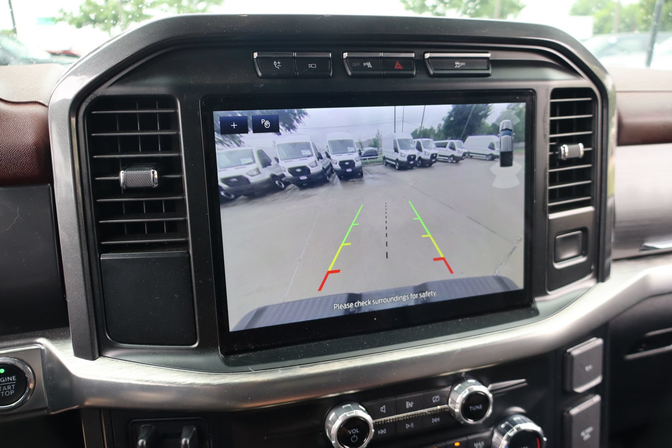 Used 2023 Ford F150 Lariat w/ Equipment Group 502A High AWD/4WD image 23