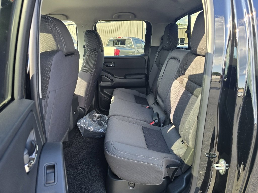 New 2026 Nissan Frontier SV image 9