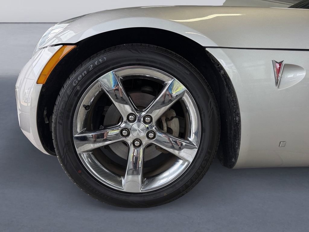 Used 2007 Pontiac Solstice Convertible w/ Premium Package image 9