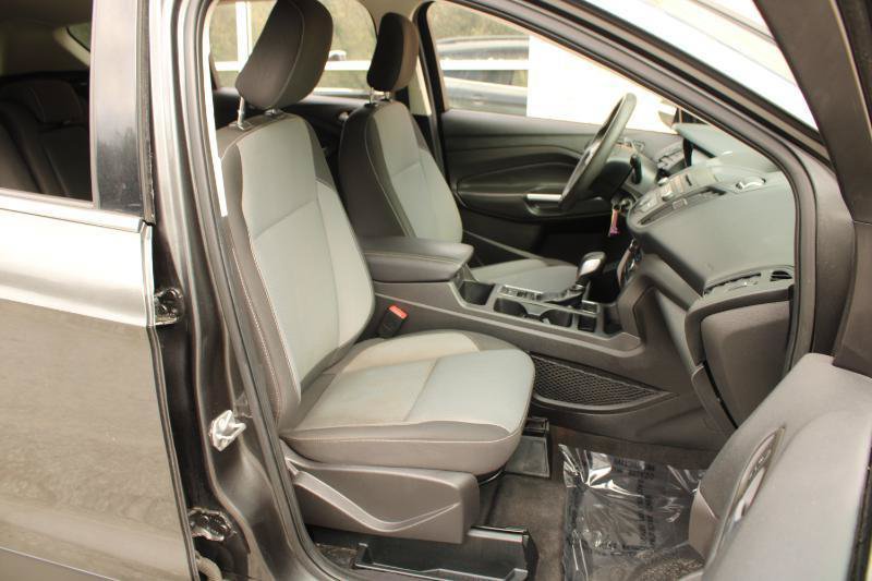 Used 2018 Ford Escape SE FWD image 10