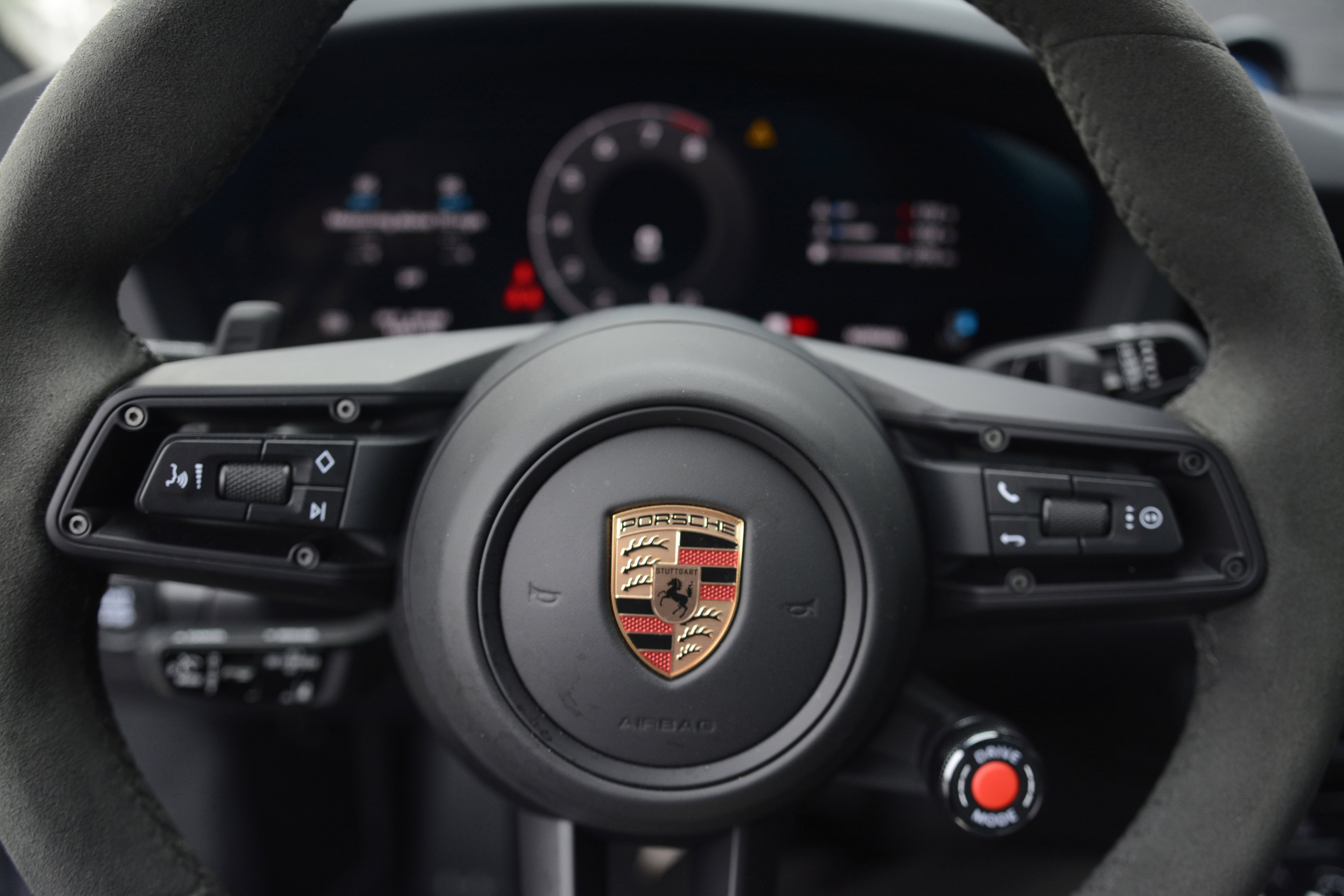 Certified 2025 Porsche 911 Carrera T RWD image 17