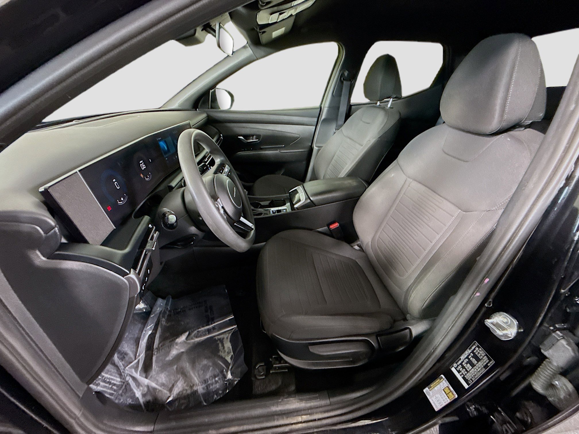 Used 2025 Hyundai Santa Cruz SE image 22