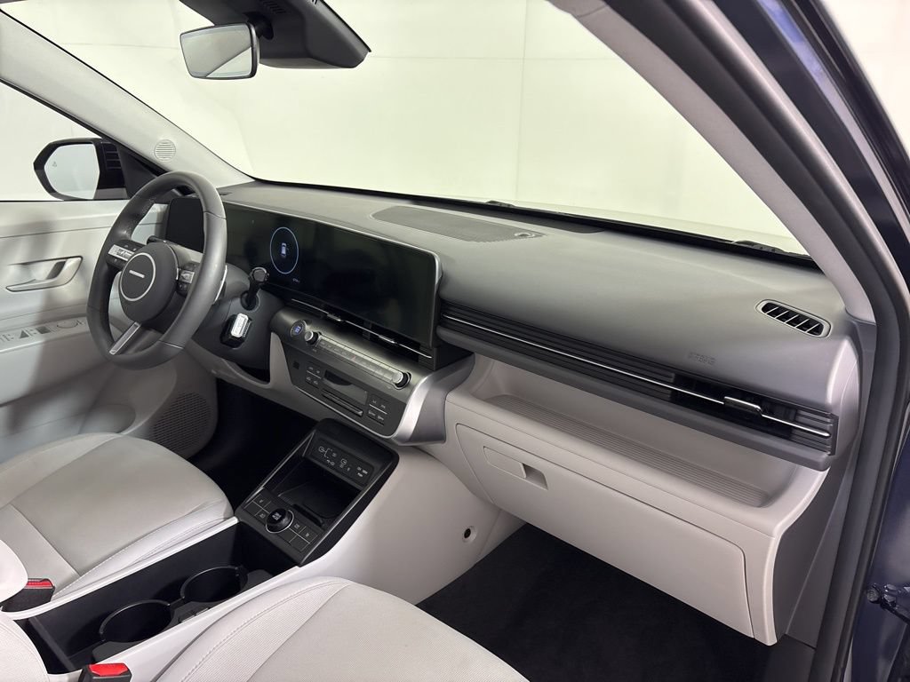 Certified 2025 Hyundai Kona SEL FWD image 13