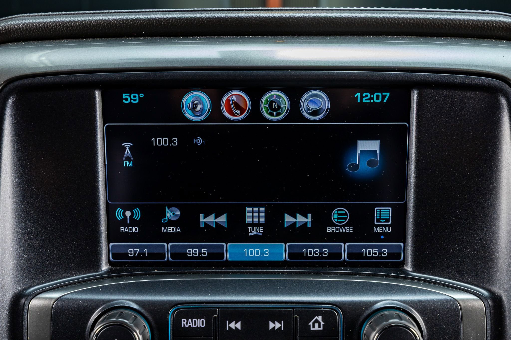 Used 2017 Chevrolet Silverado 1500 LTZ w/ Sport Package AWD/4WD image 23