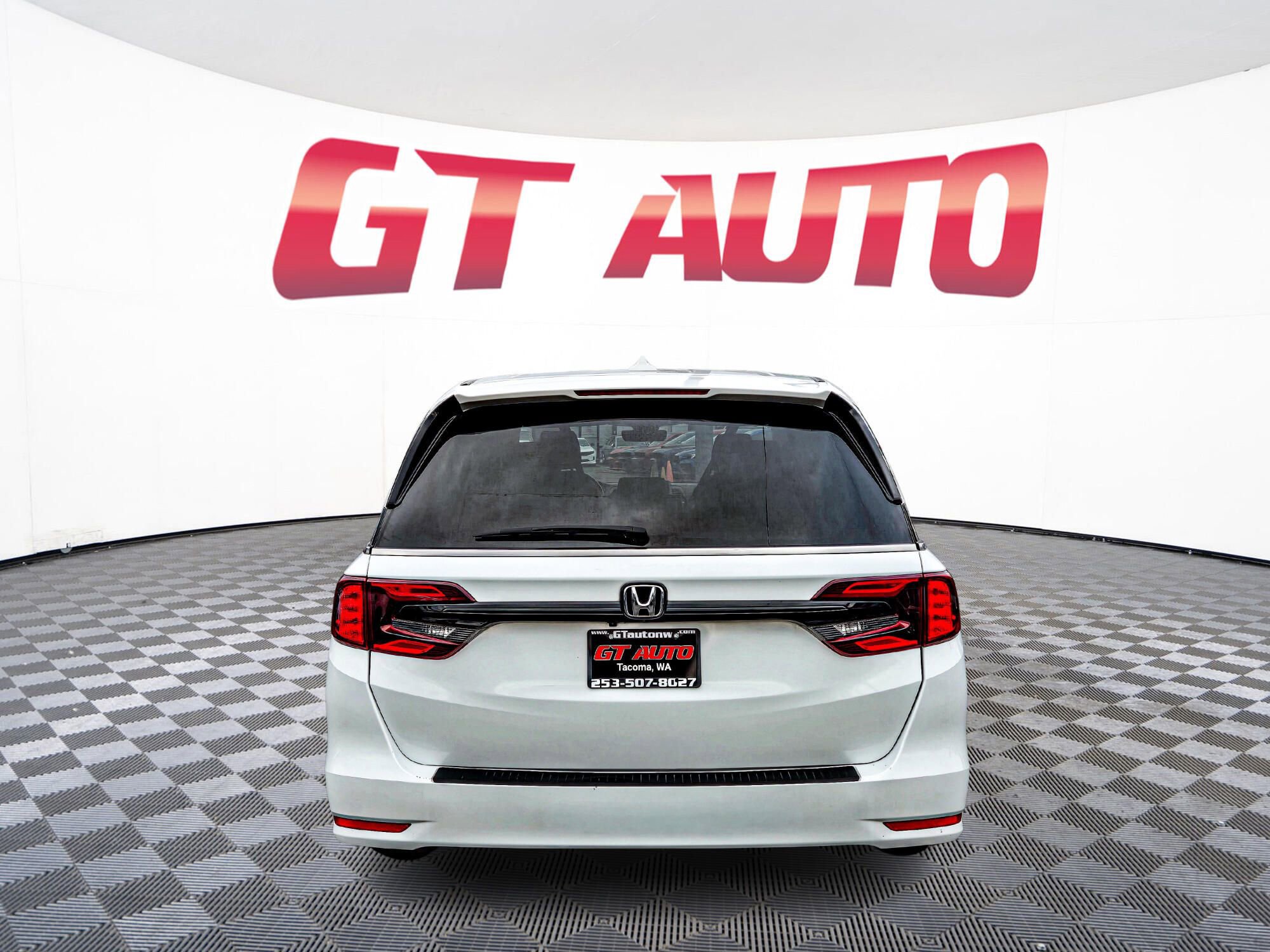 Used 2023 Honda Odyssey Sport image 6