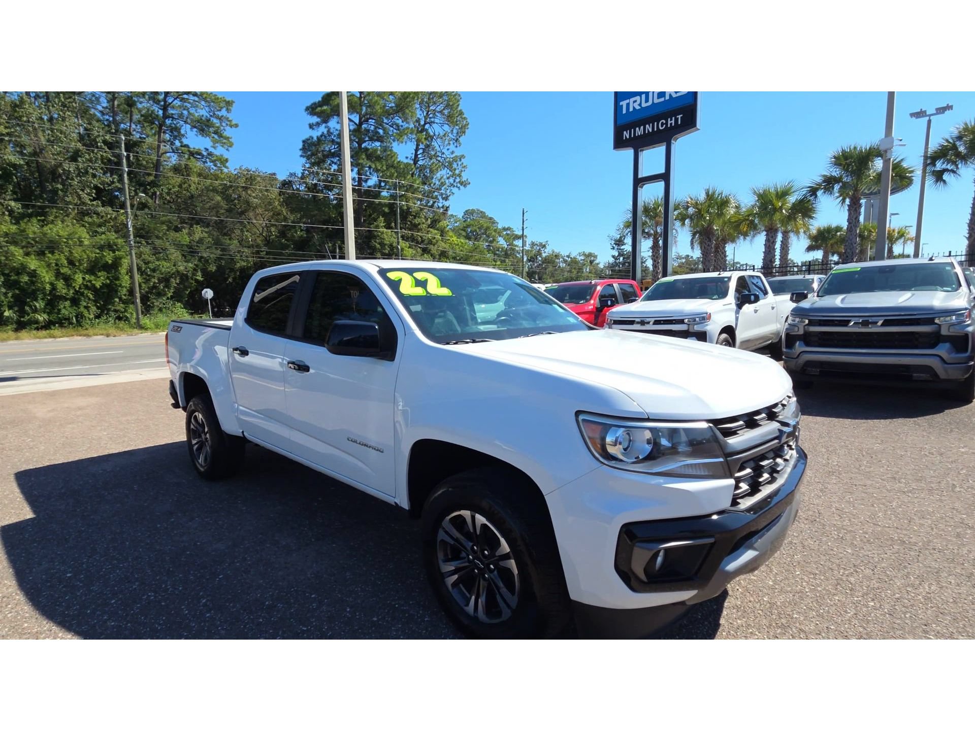 Used 2022 Chevrolet Colorado Z71 RWD image 2