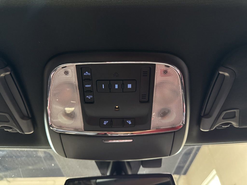 Used 2013 Dodge Charger R/T AWD/4WD image 27