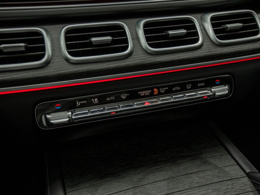 Used 2023 Mercedes-Benz GLS 450 4MATIC image 19