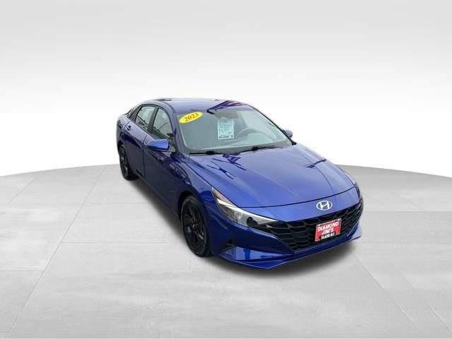 Used 2023 Hyundai Elantra SEL w/ Cargo Package FWD image 20