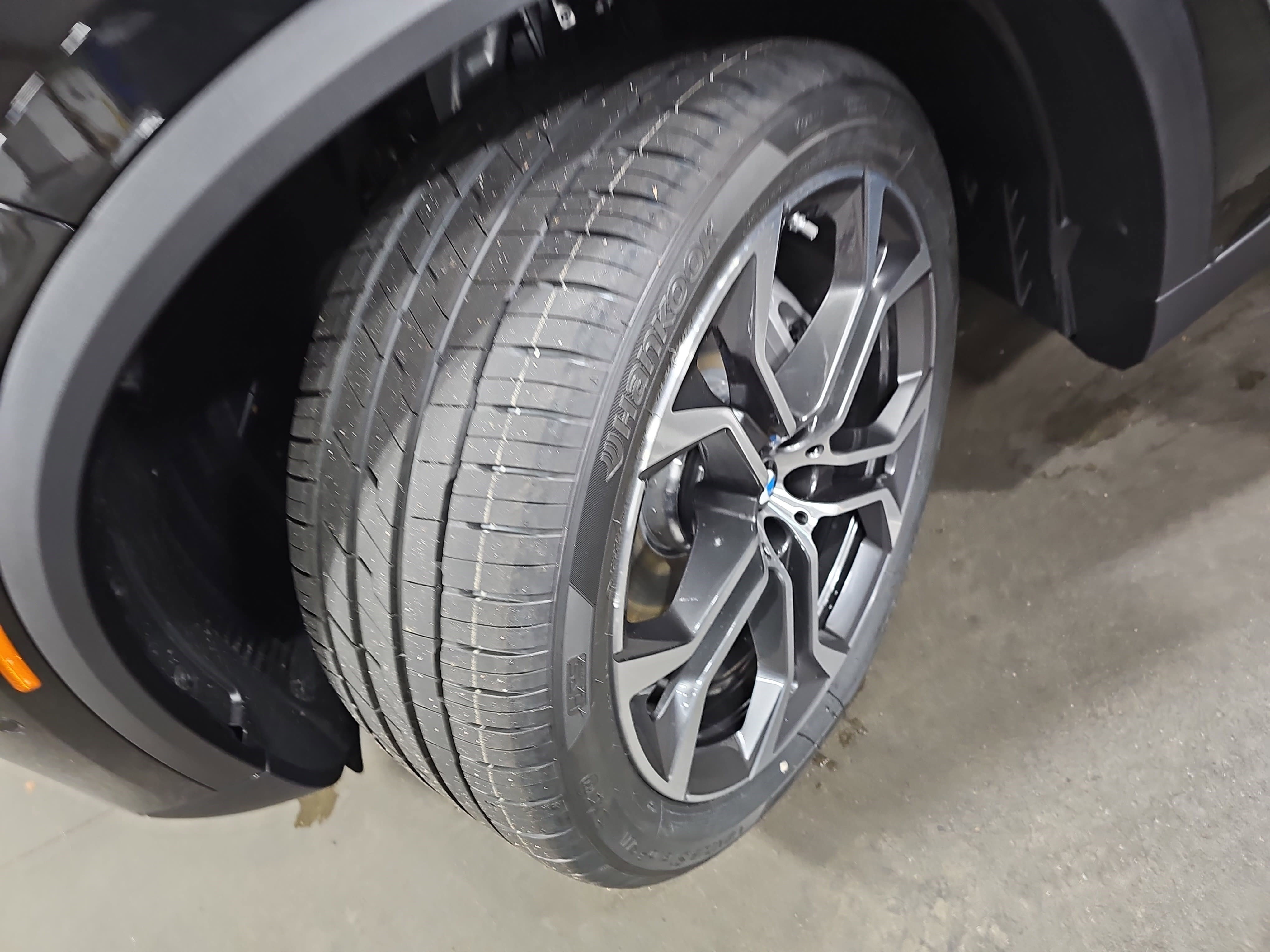 New 2026 BMW X5 xDrive40i w/ Climate Comfort Package image 35