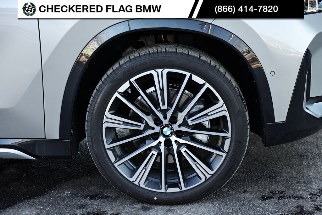 Certified 2025 BMW X1 xDrive28i w/ Technology Package image 4