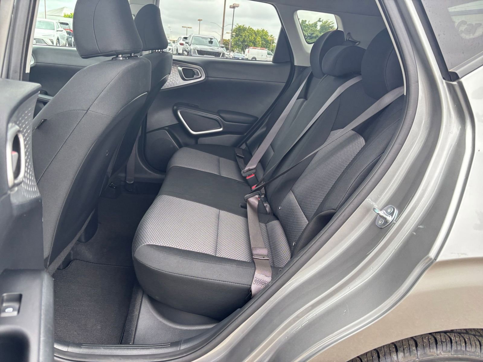 Used 2025 Kia Soul LX w/ LX Technology Package FWD image 37