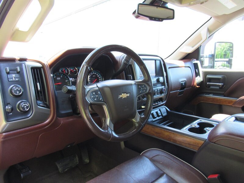 Used 2015 Chevrolet Silverado 2500 High Country w/ Duramax Plus Package AWD/4WD image 12