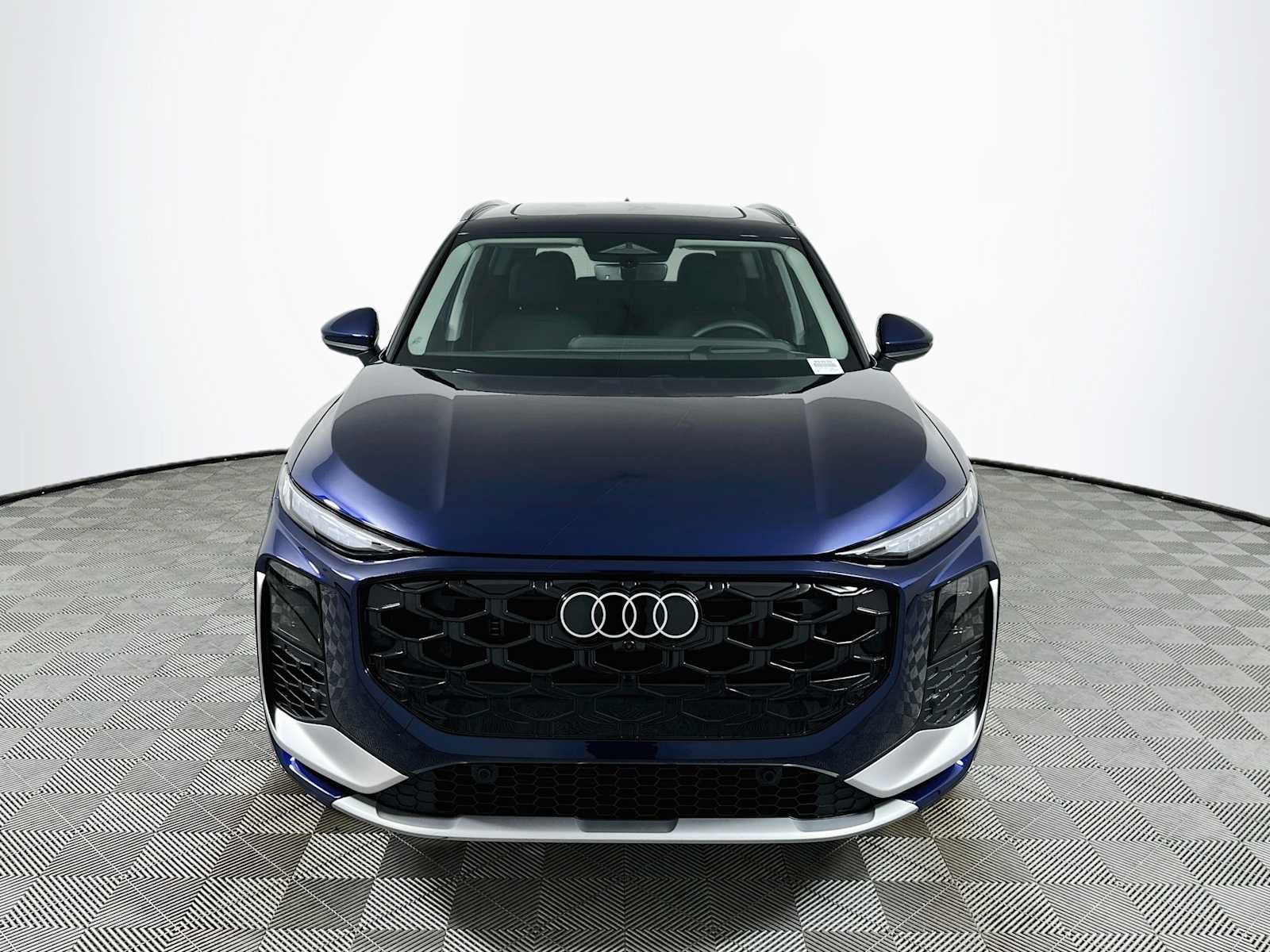 New 2026 Audi Q3 quattro 2.0T AWD/4WD image 2
