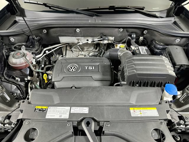 Certified 2023 Volkswagen Atlas Cross Sport SEL R-Line AWD/4WD image 32