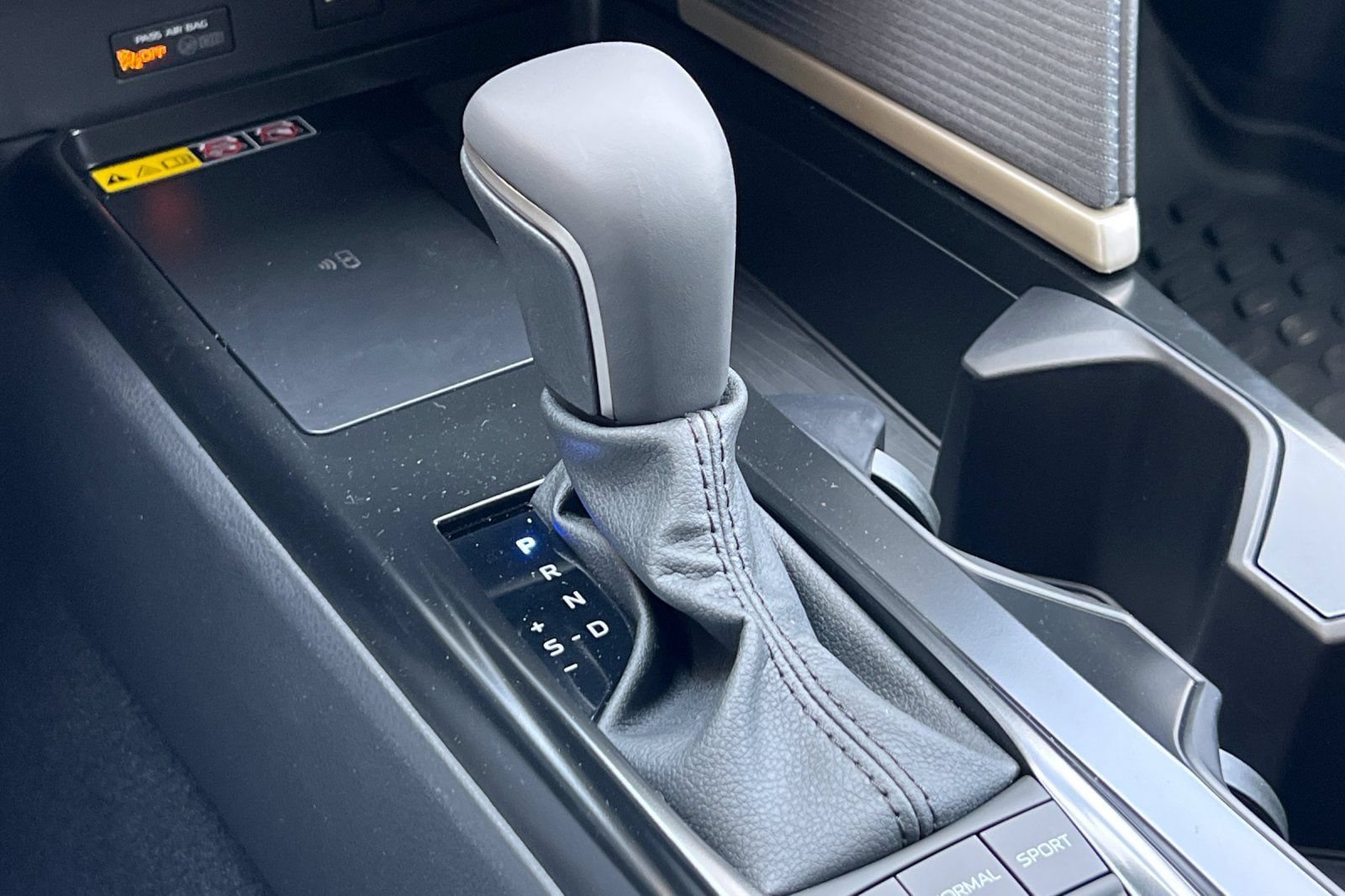 New 2026 Toyota Camry SE w/ Convenience Package FWD image 20