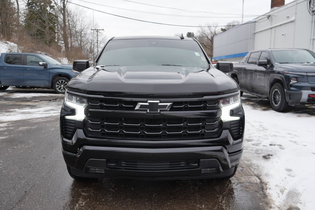 Used 2022 Chevrolet Silverado 1500 RST image 3