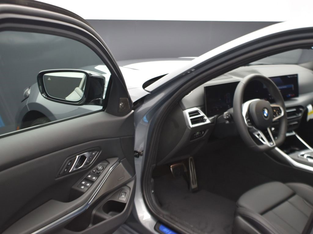 New 2026 BMW 330i Sedan w/ M Sport Package image 11