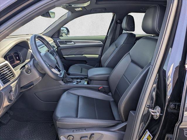 Used 2022 Volkswagen Atlas Cross Sport SEL AWD/4WD image 16