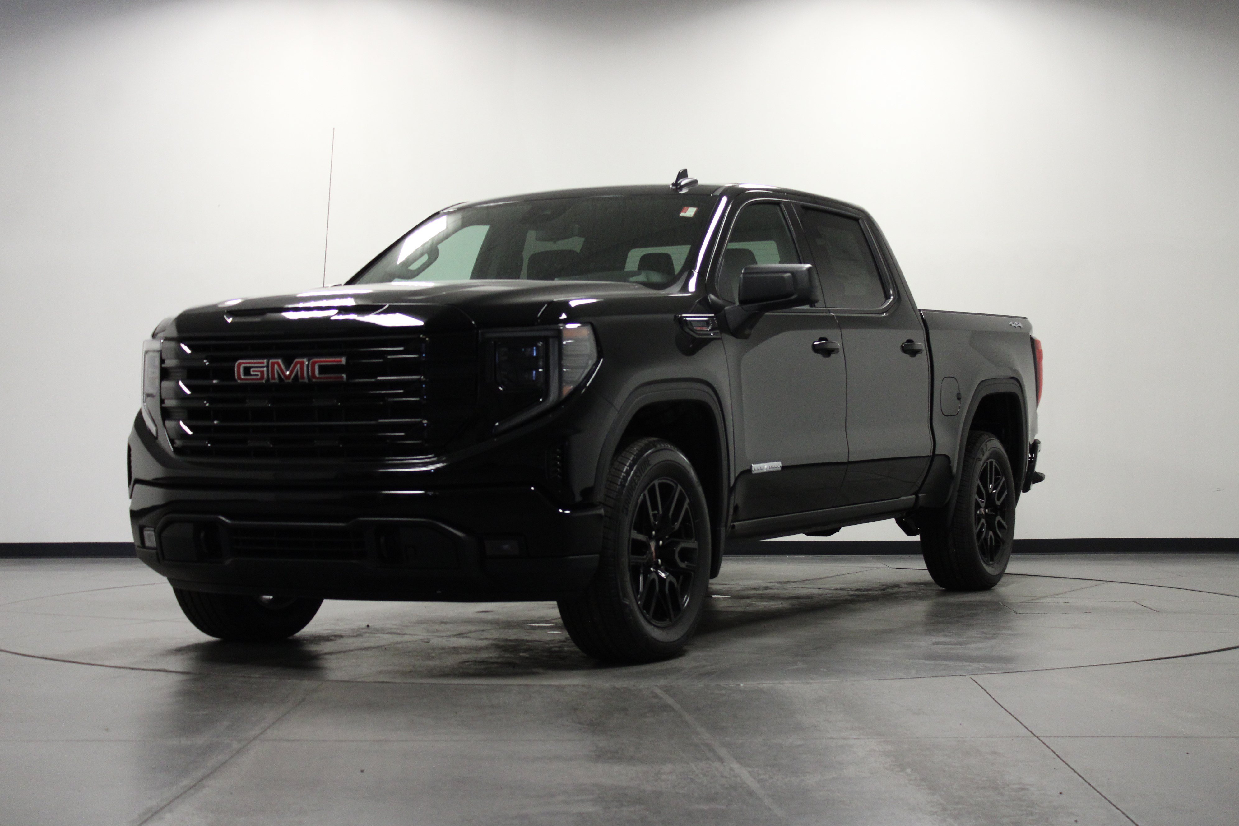 New 2026 GMC Sierra 1500 Elevation w/ Max Trailering Package AWD/4WD image 8