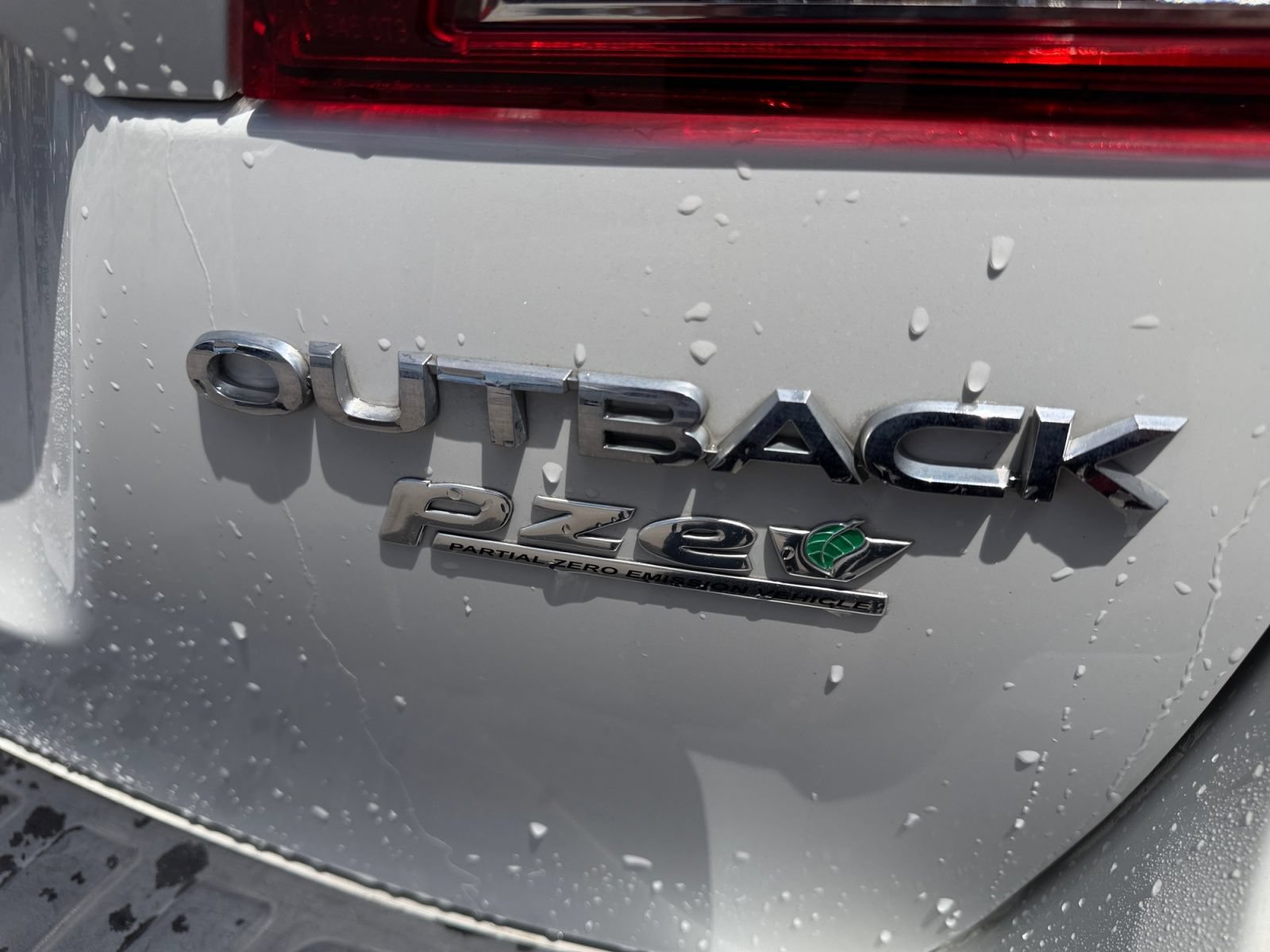 Used 2017 Subaru Outback 2.5i Limited AWD/4WD image 32