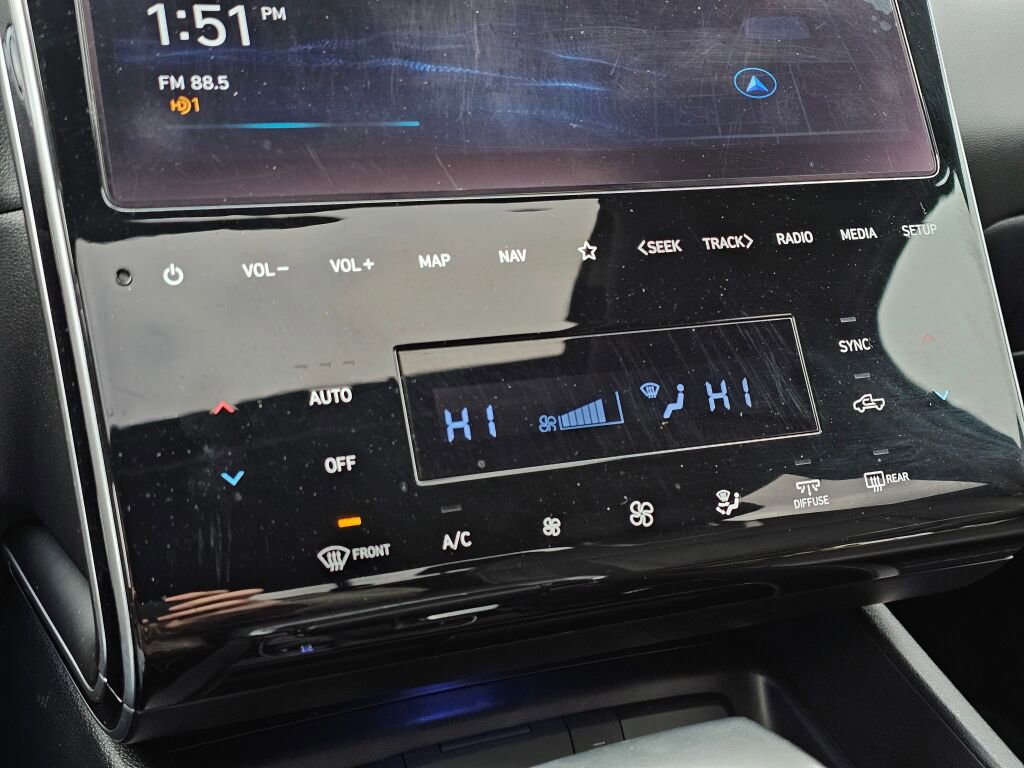 Used 2022 Hyundai Santa Cruz Limited image 23