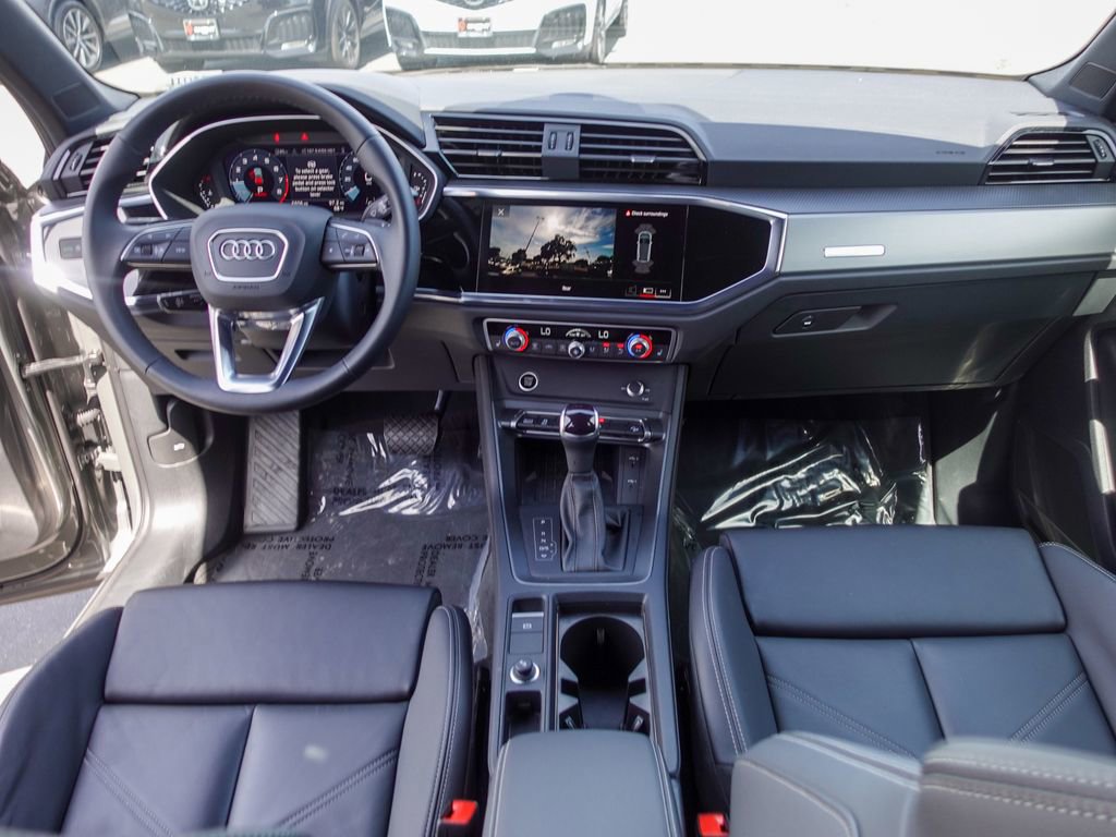 Used 2025 Audi Q3 2.0T Premium w/ Convenience Package image 24