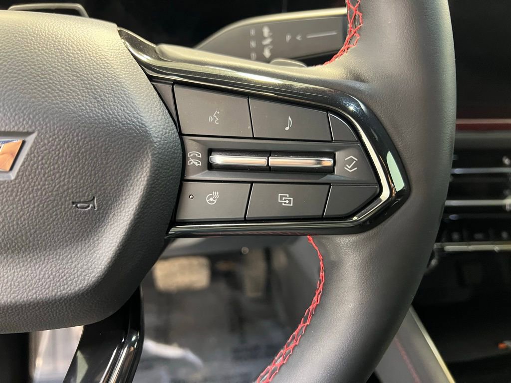 Used 2024 Chevrolet Traverse RS image 20