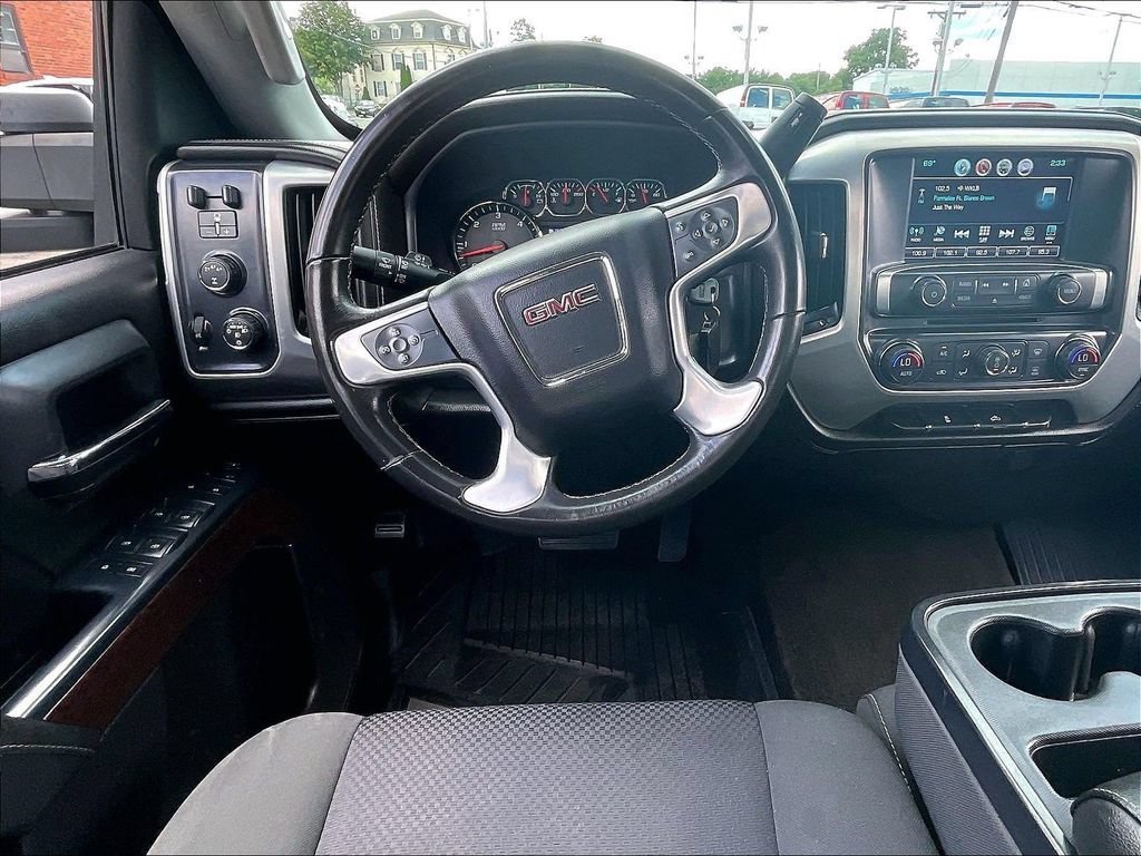 Used 2017 GMC Sierra 2500 SLE w/ HD SLE Preferred Plus Package AWD/4WD image 17