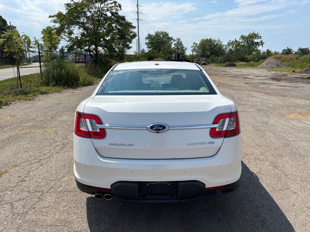 Used 2012 Ford Taurus Limited AWD/4WD image 4